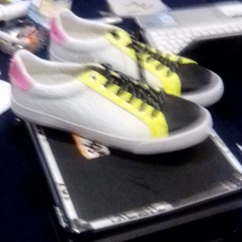 Guess shoes - Picture 4 of 4